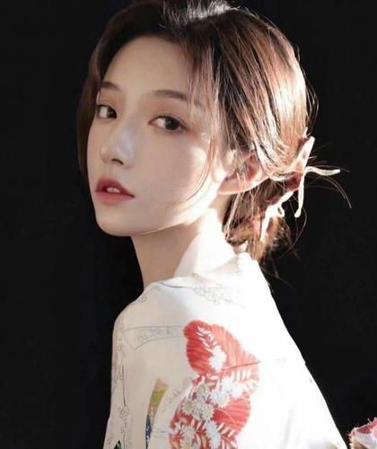 相见时难别亦难 作者：莺歌