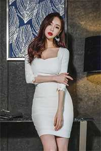 《他的小宝贝太娇气》作者：风荷举哦