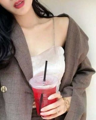 【慨朦小说】不做弹幕里的那个她