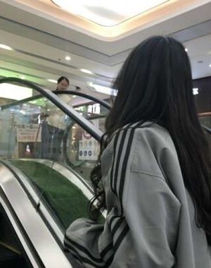 【付费首发】《重生后，我在后姐打压下夺得高考状元》傅斯远叶南倾